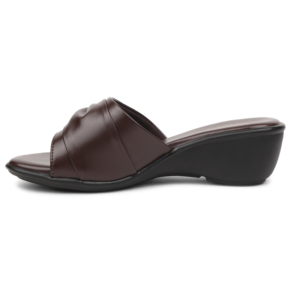Senorita Brown Casual Wedge Heel Sandal For Women JFL-37 